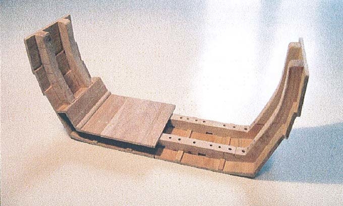Maquette de la coque de l'épave découverte dans la Canche