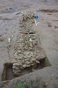 Mur d'époseu gallo-romaine constitué de moellons de calcaire